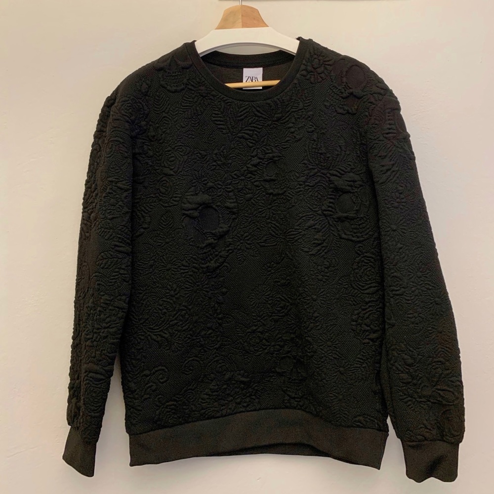 NWOT Black Zara Man Skull Embossed Sweatshirt